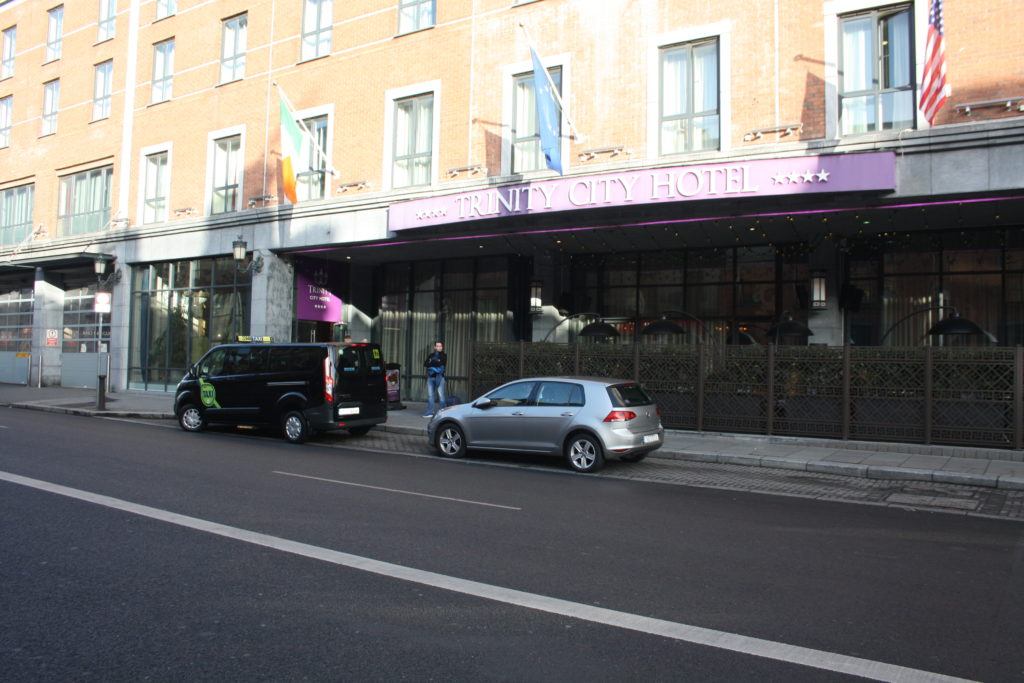 dublin airport transfers taxi, dublin airport private transfer, dublin airport transfers minibus, transfer from dublin airport